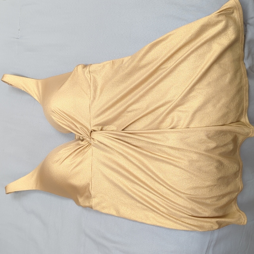 Victoria's secret. Very sexy gold tank top bra size 34B